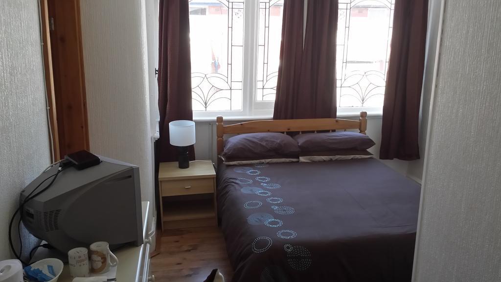 Airedale Hotel Блэкпул Номер фото